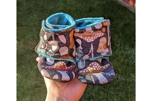 Click to order 0-3m Fleece Stay on Booties Mushrooms now